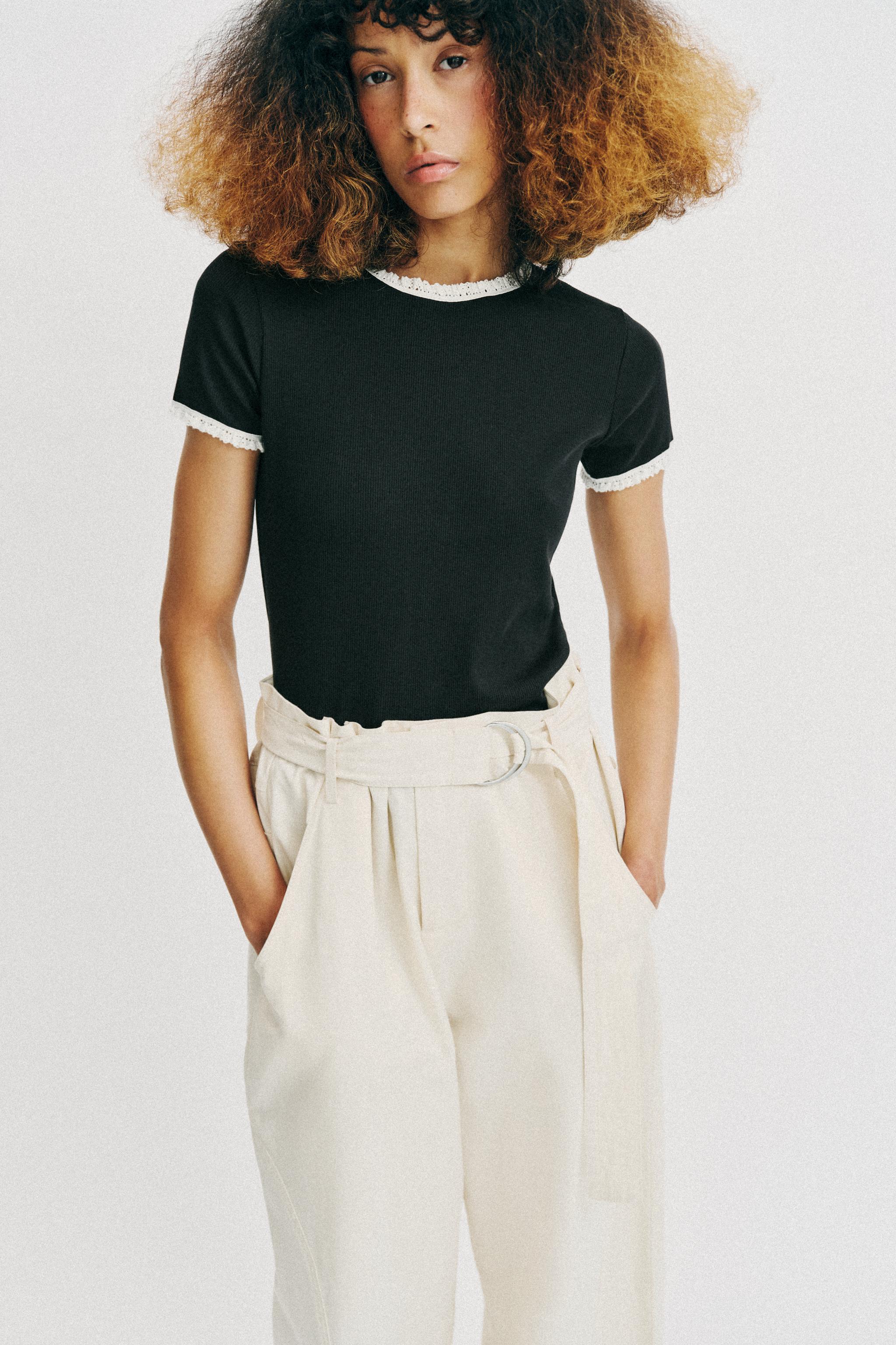 SHORT SLEEVE LACE T-SHIRT